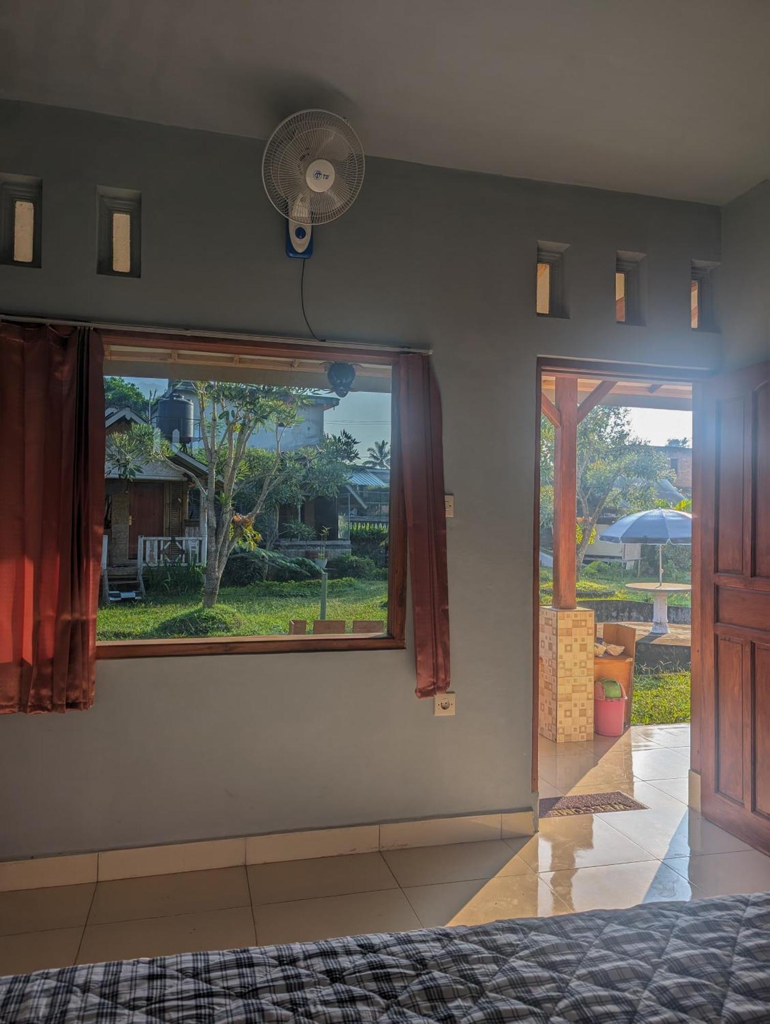 Linkgreen Homestay Lombok Тетебату Номер фото